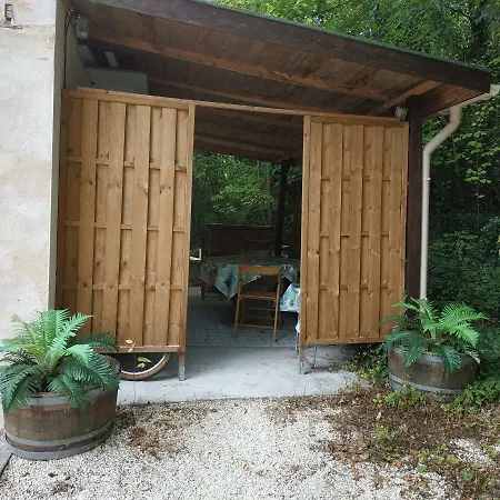 Studio Dans Les Bois Blesignac Exterior photo